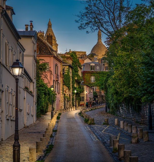 10 FAQs By International Students Studying In France