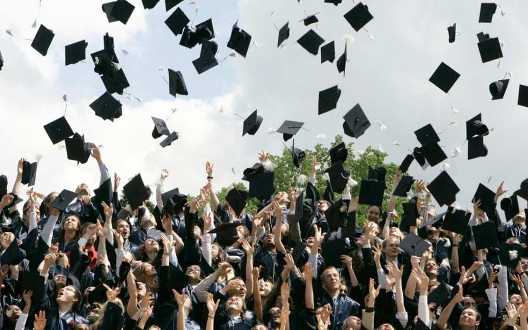 First Semester Vs Final Semester: Hellos vs Goodbyes