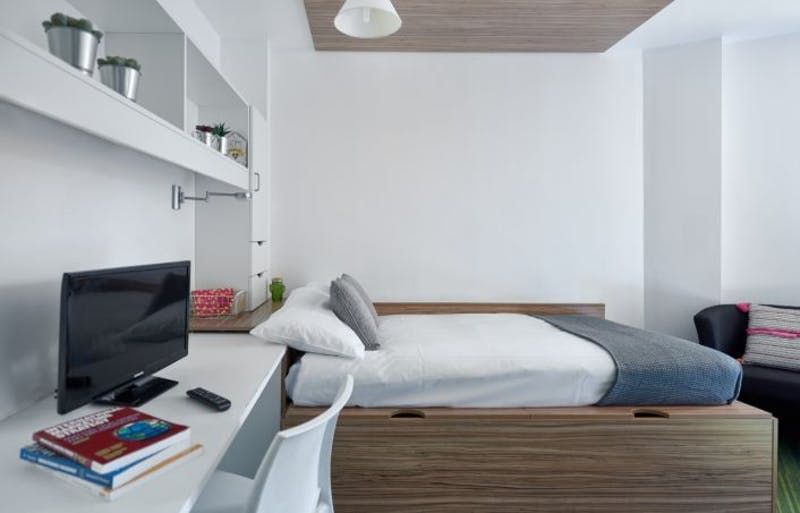 The Curve, London Nest