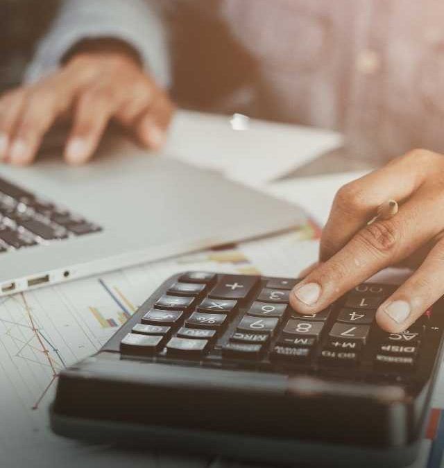 How to Manage Finance & Budgeting at University