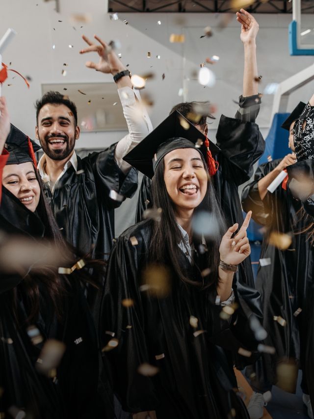 Top Ten Alumni From the UK University