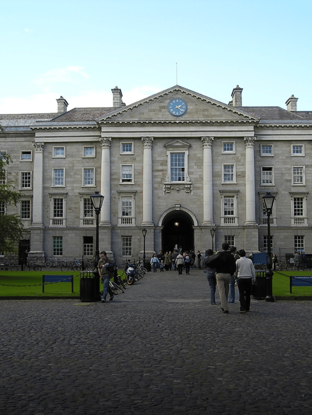 10 of the Oldest Colleges in the US