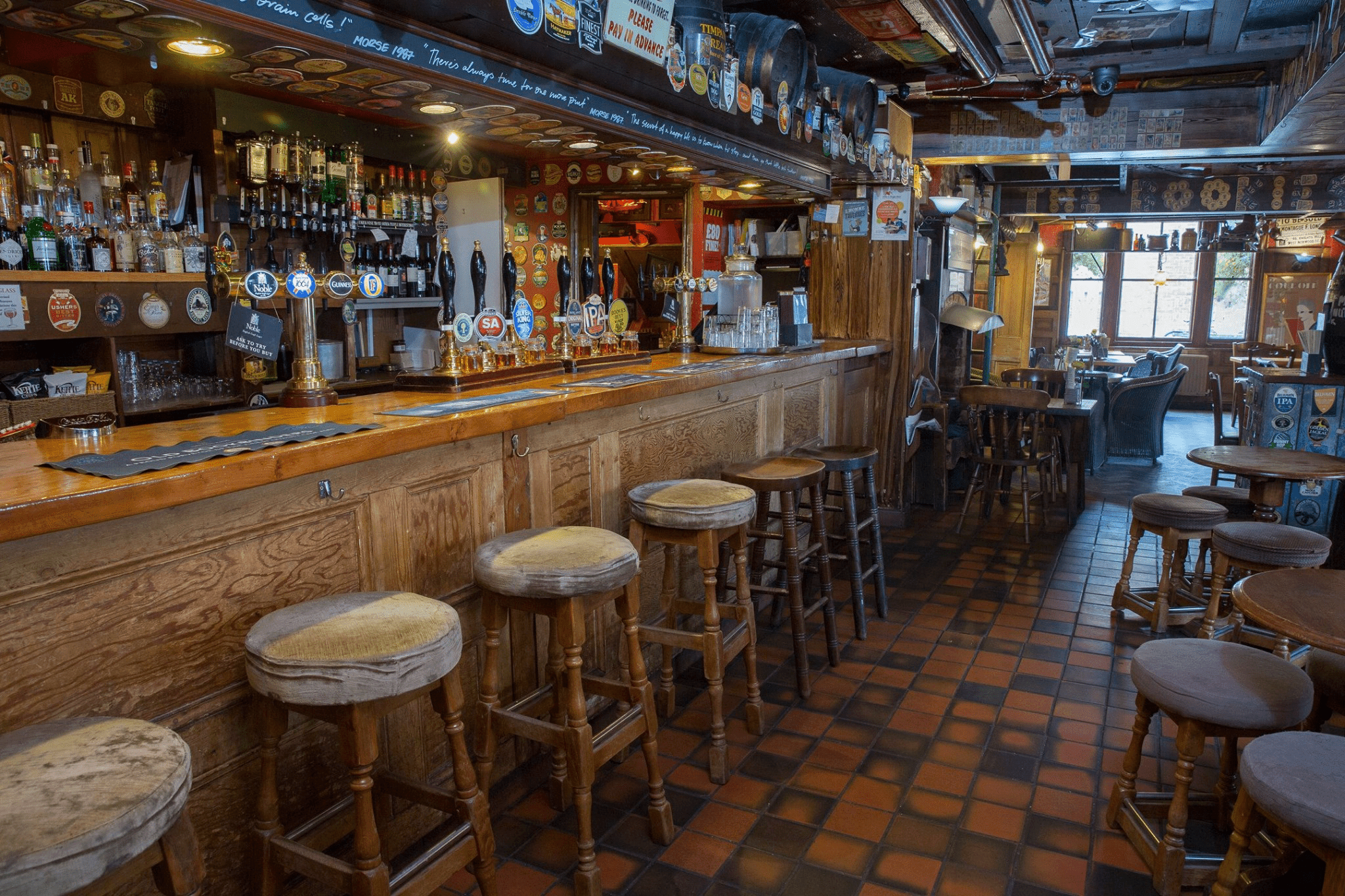 Top Pubs in Oxford: Raise a Glass in Oxford