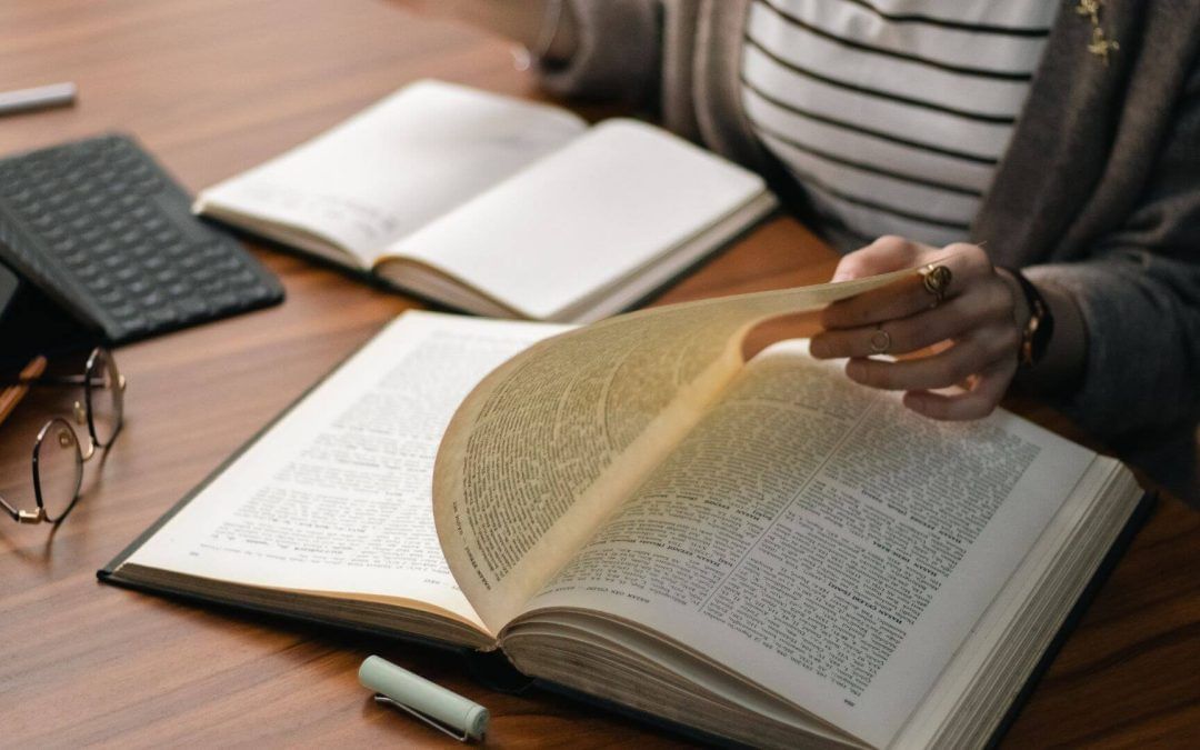 Black Book Project Topics: Discover the Top Ideas For A+ Grade