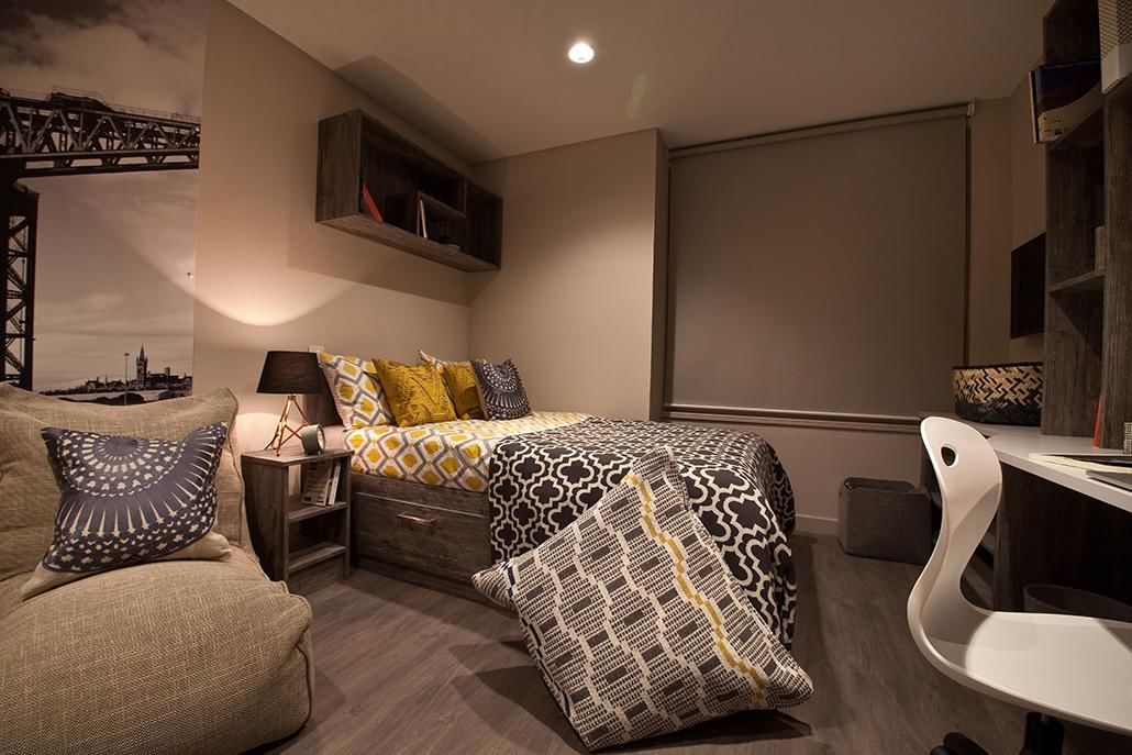 Room of 333 Bath Street Accommodation