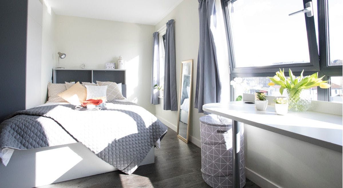 How To Decide Where To Study In The UK With UniAcco's Rent Calculator 