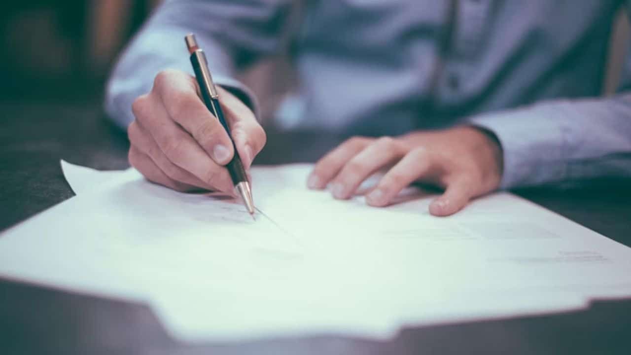 Scholarship Vs Grant