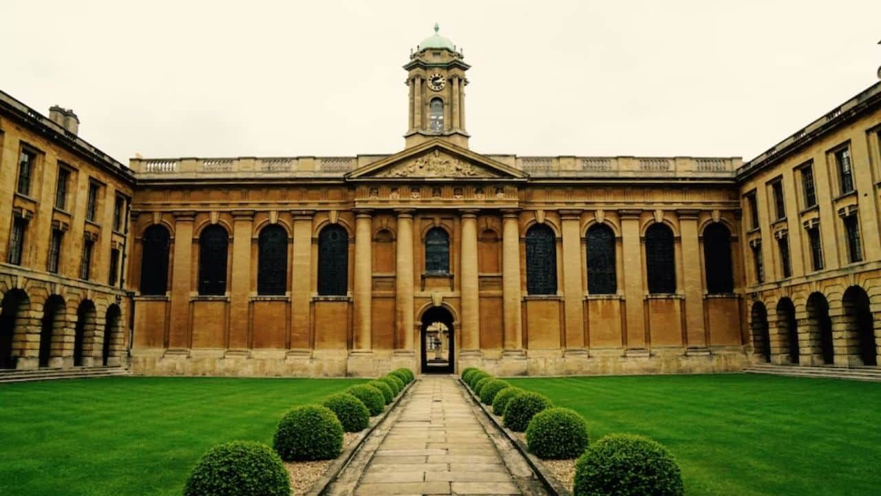 List of Best 10 Poshest Universities In UK